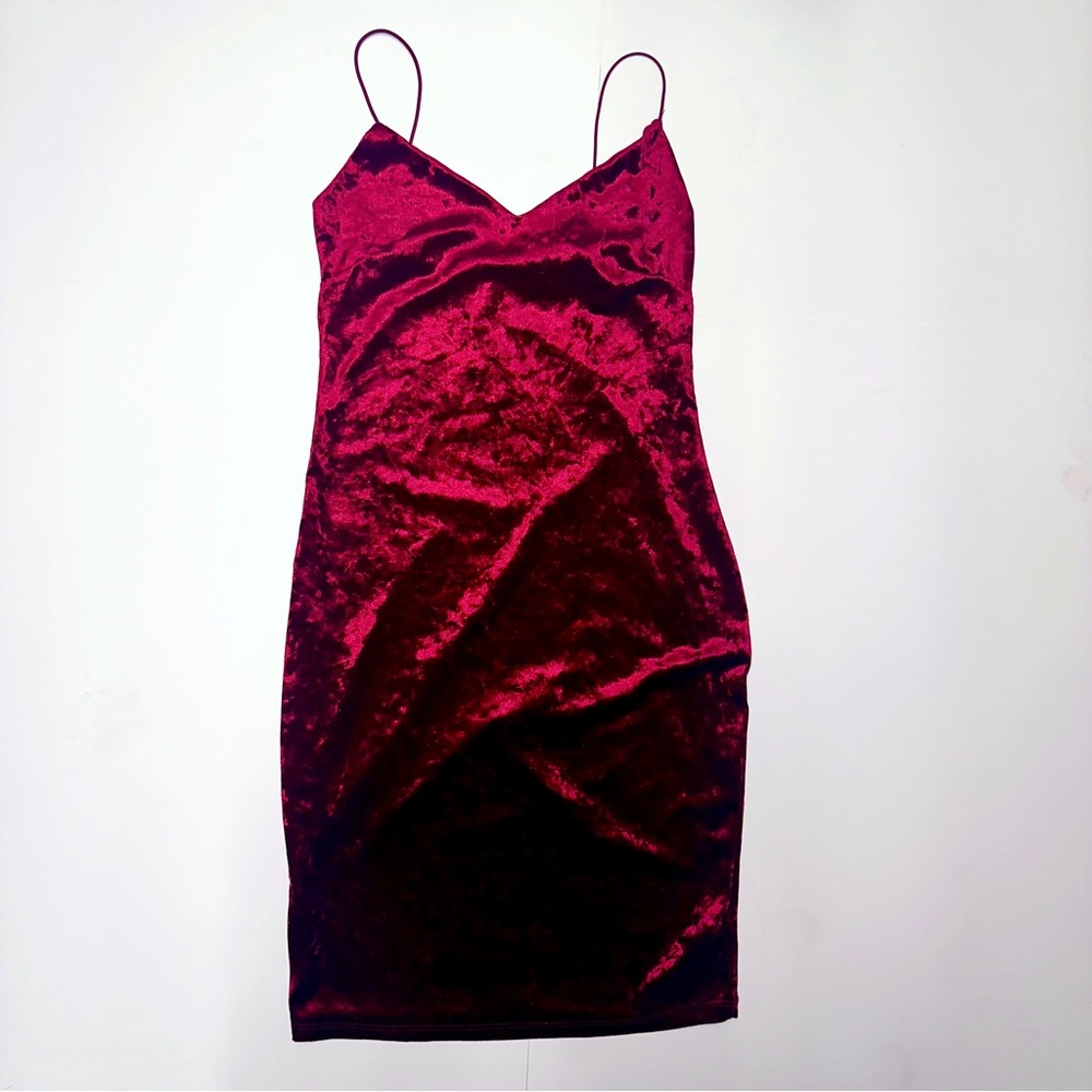 Red maroon velvet mini dress fashion nova spaghetti strap club wear Size Medium